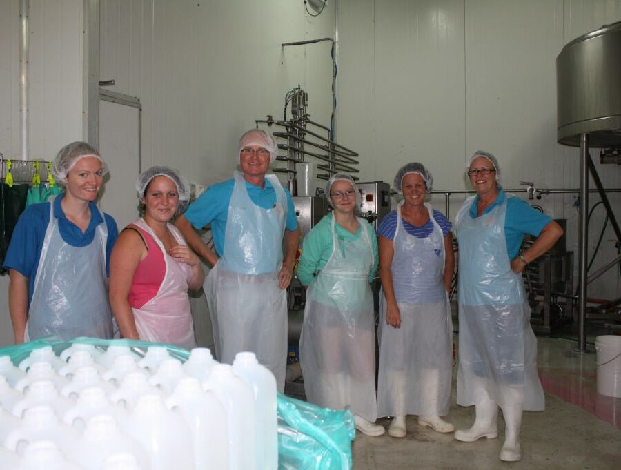 Moo and More - Milk bottling at the Dairy